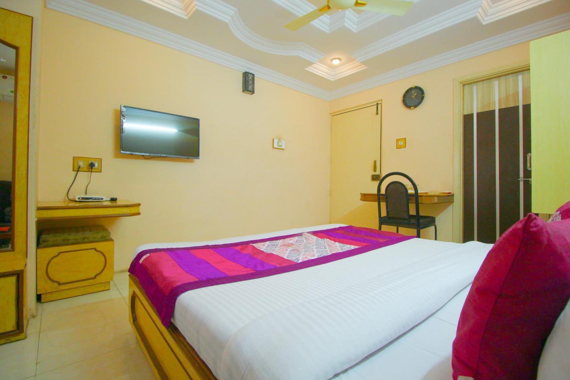 Hotel Upasana راجكوت المظهر الخارجي الصورة