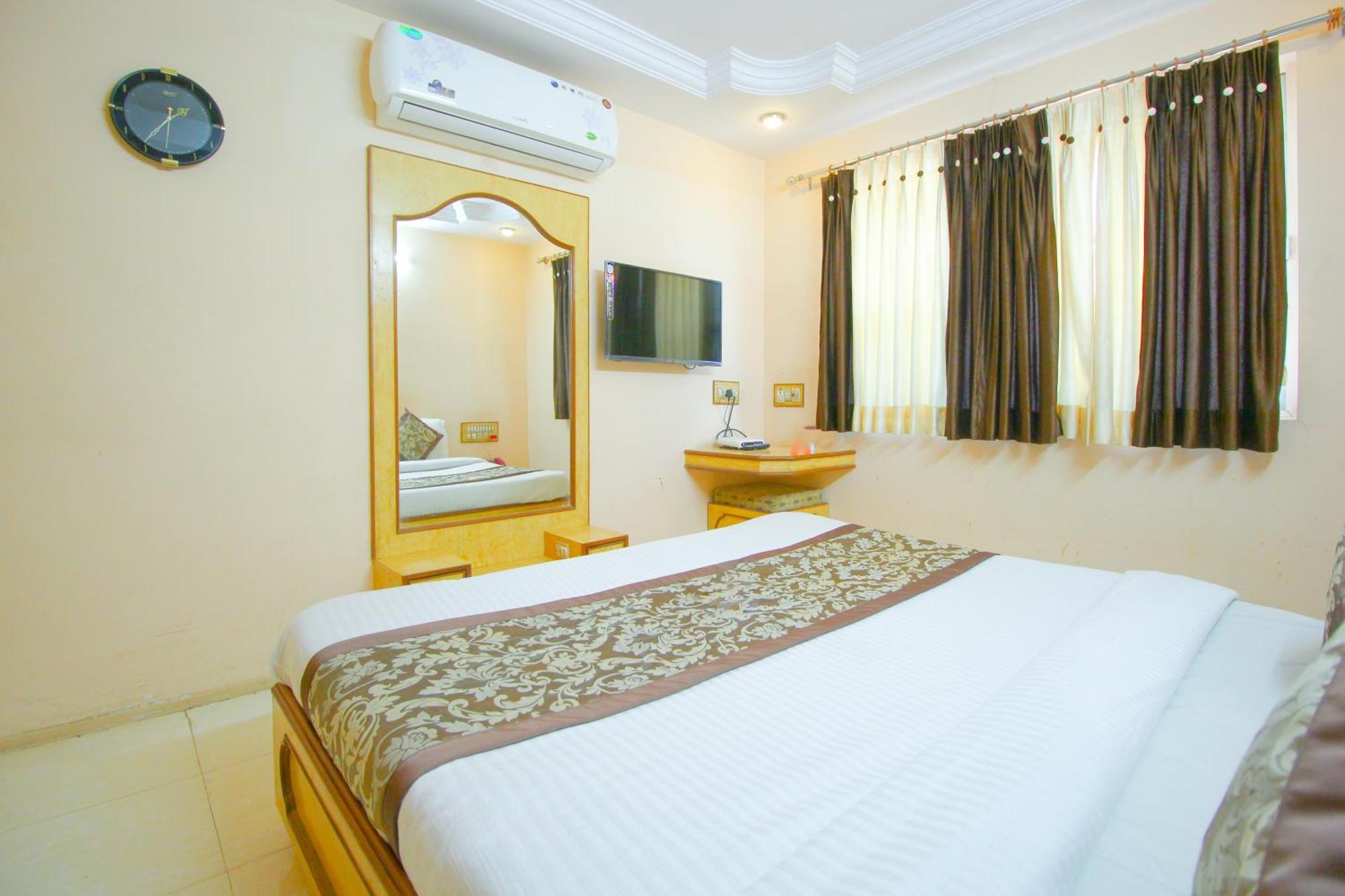 Hotel Upasana راجكوت المظهر الخارجي الصورة