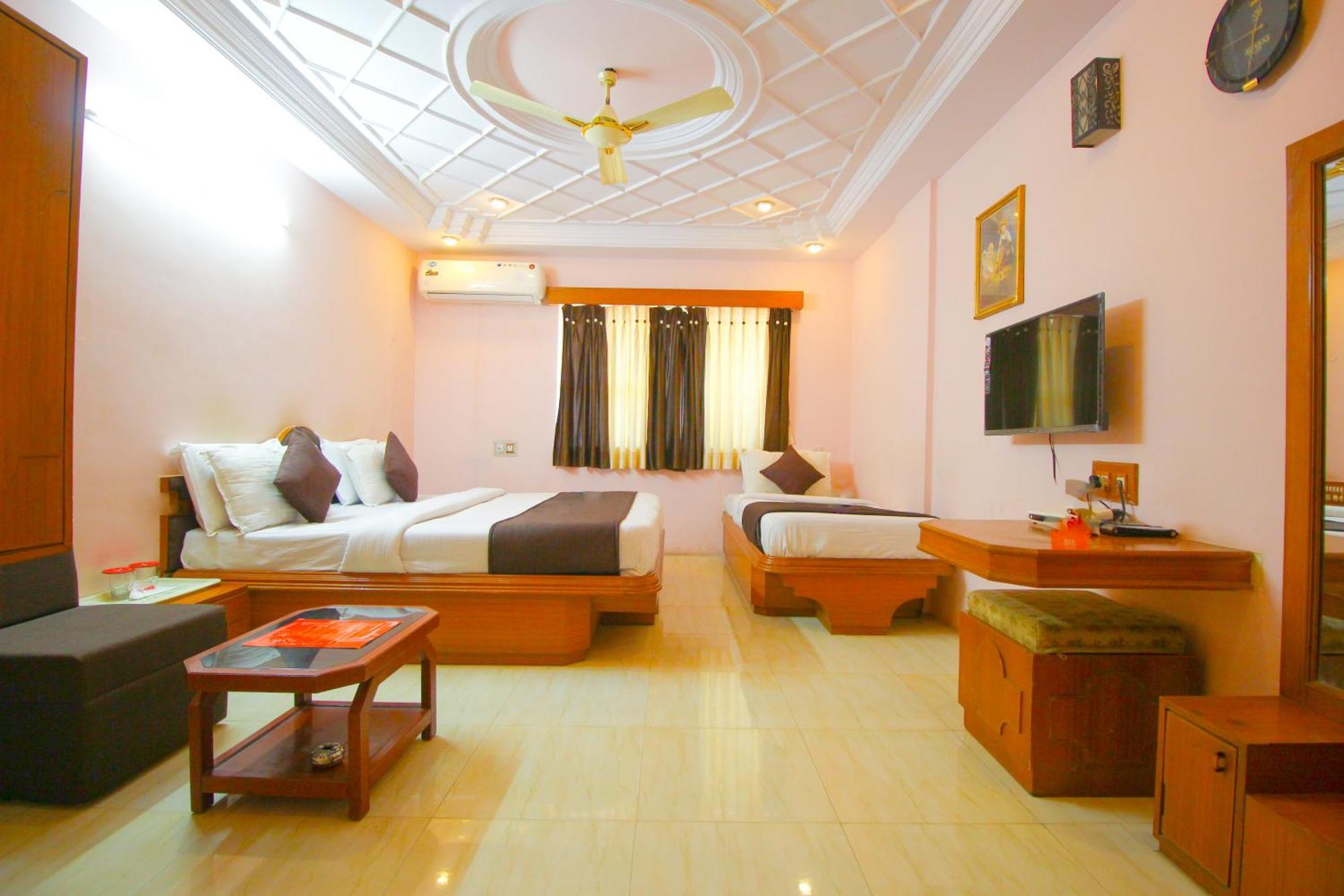 Hotel Upasana راجكوت المظهر الخارجي الصورة